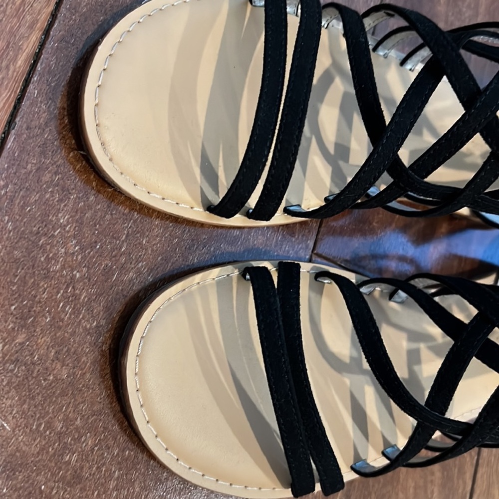 Sandals - Picture 3 of 4